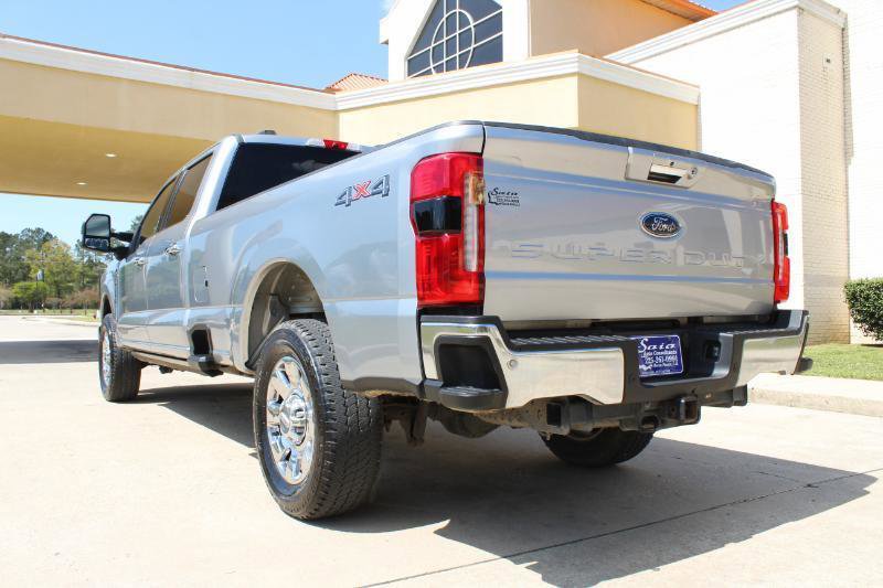 Used 2023 Ford F250 Lariat w/ Chrome Package image 13