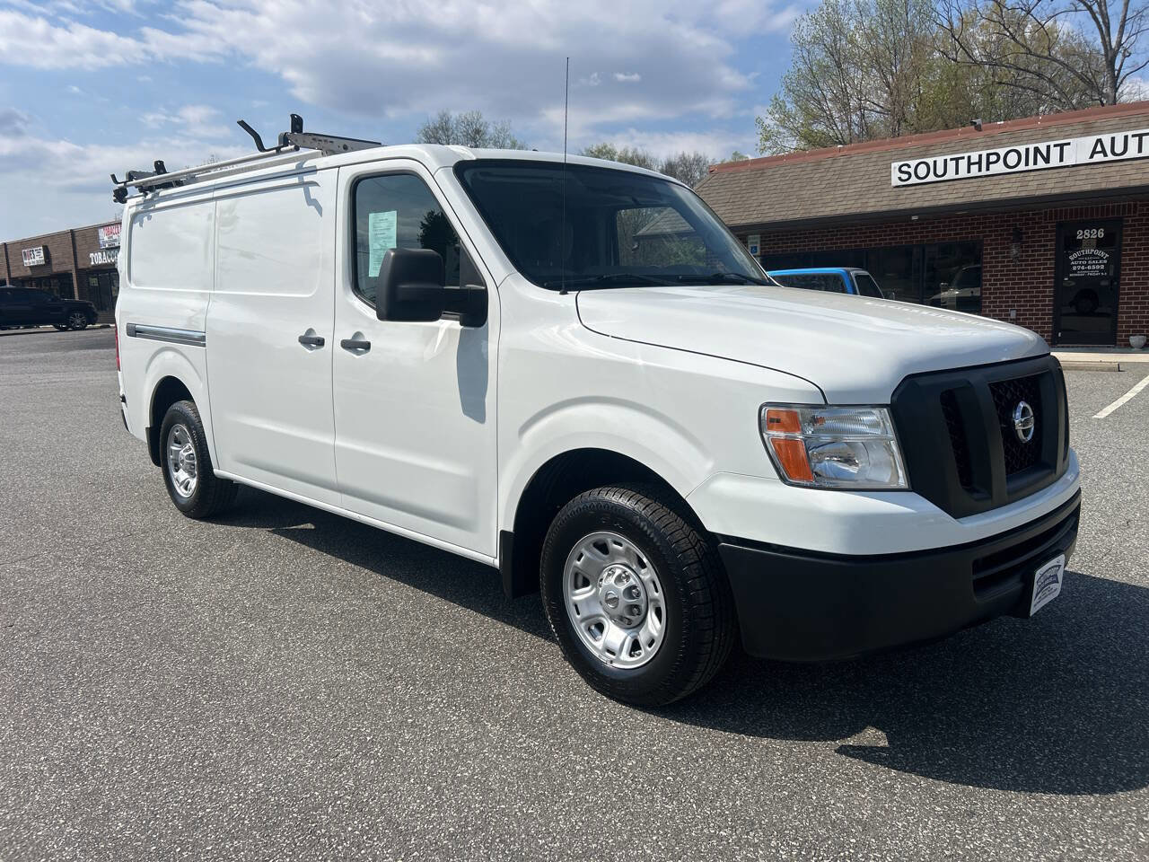 Used 2019 Nissan NV 1500 SV image 3
