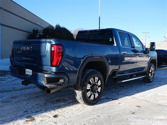 Used 2024 GMC Sierra 3500 Denali w/ Denali Reserve Package image 7