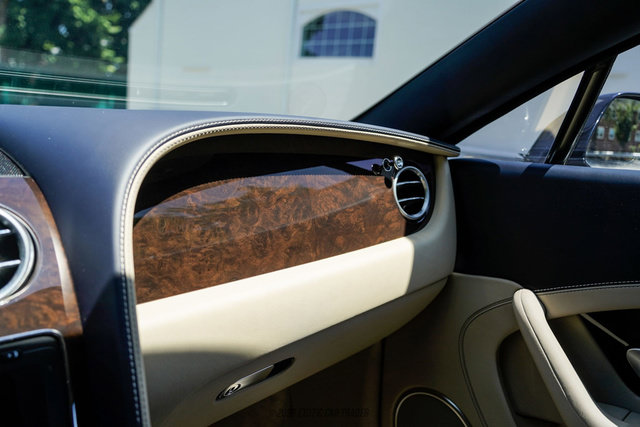 Used 2012 Bentley Continental GT AWD/4WD image 31