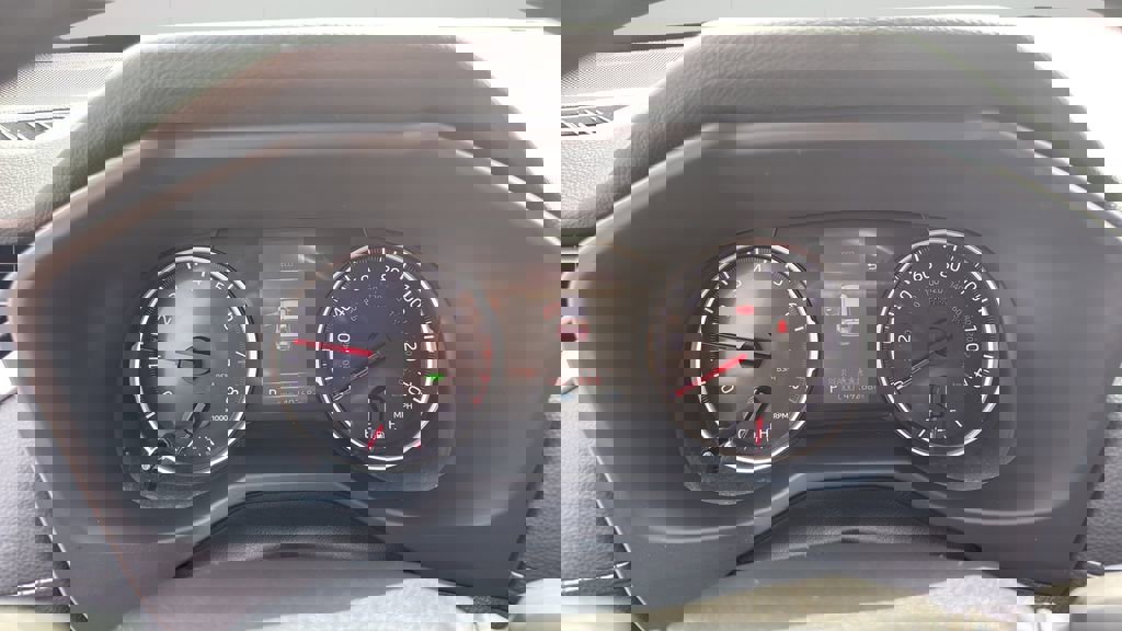 Used 2021 Toyota RAV4 XLE w/ Carpet Mat Package (TMS) AWD/4WD image 37