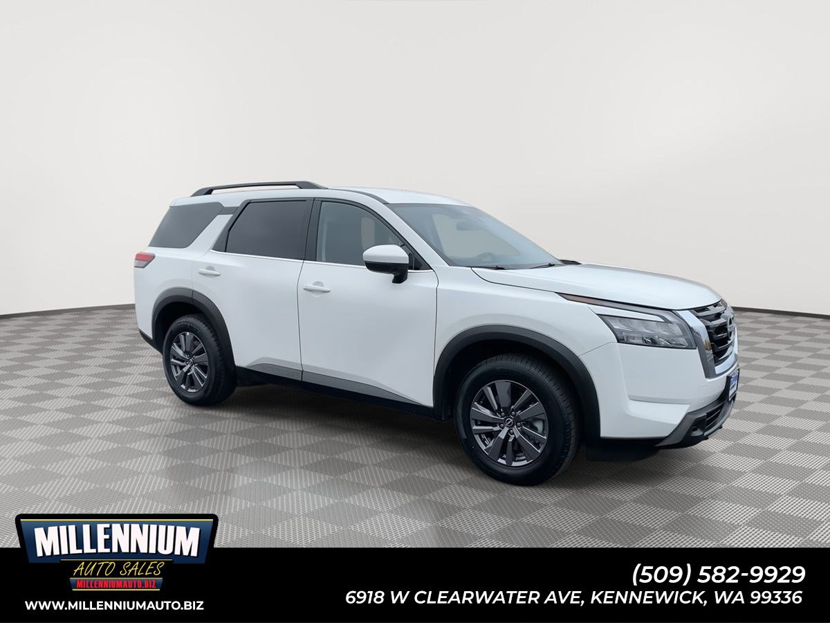Used 2024 Nissan Pathfinder SV AWD/4WD image 1