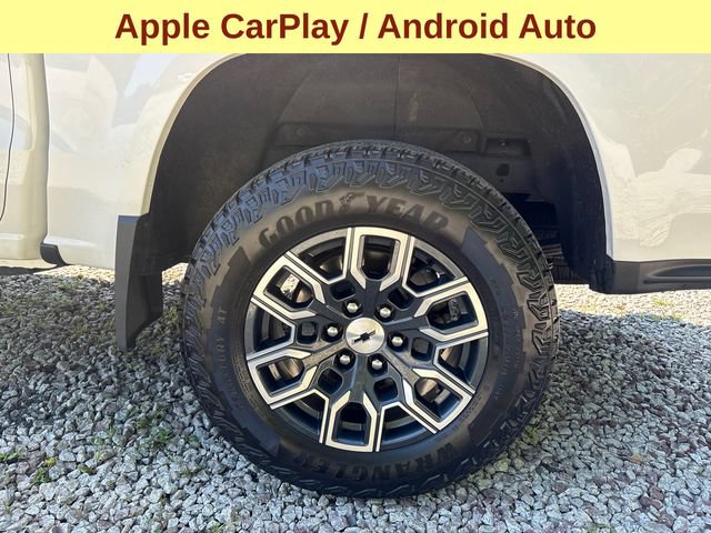 Used 2023 Chevrolet Colorado Z71 w/ Z71 Convenience Package 2 AWD/4WD image 9