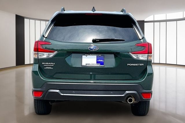 Used 2024 Subaru Forester Limited AWD/4WD image 5