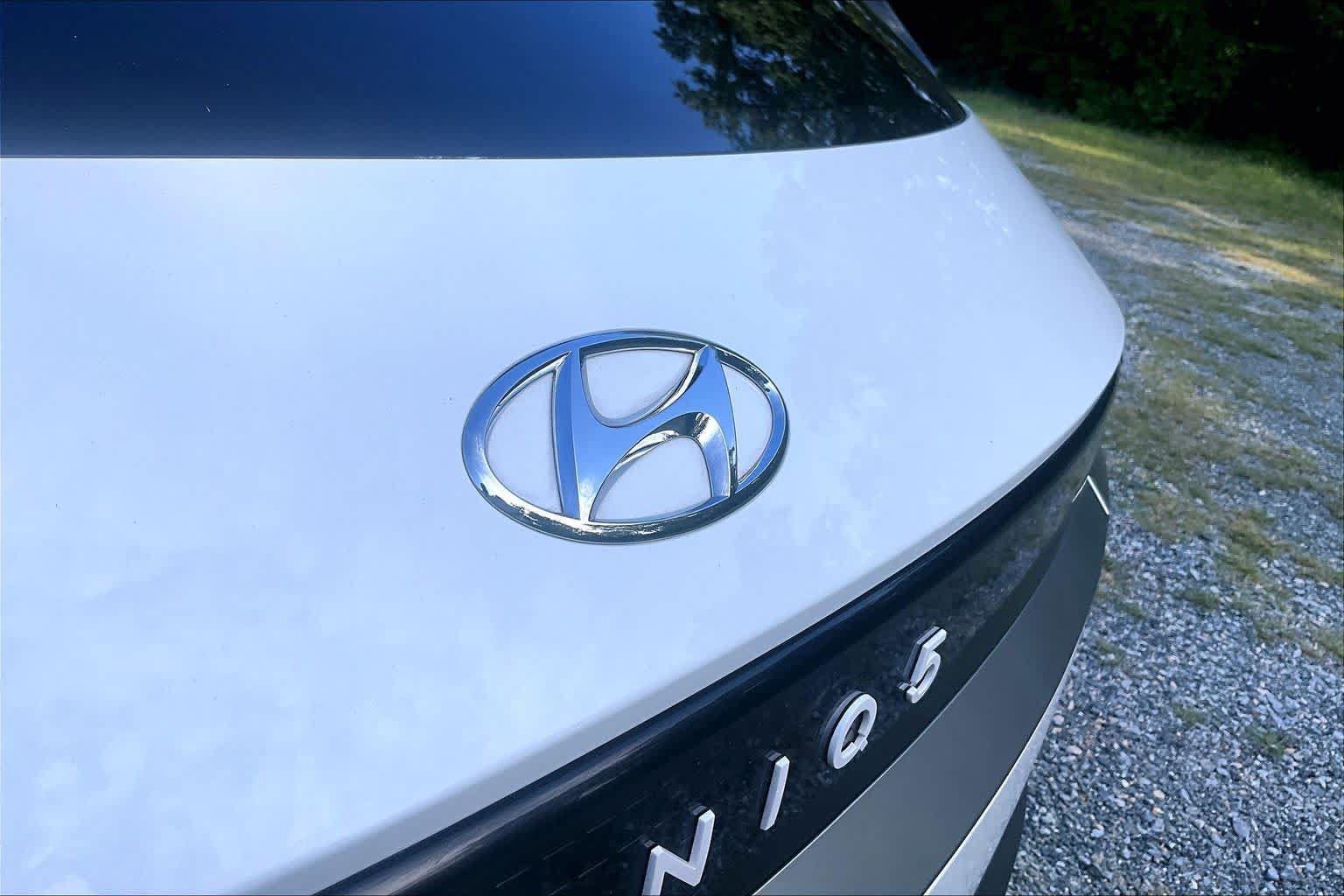 Used 2024 Hyundai Ioniq 5 SE AWD/4WD image 30