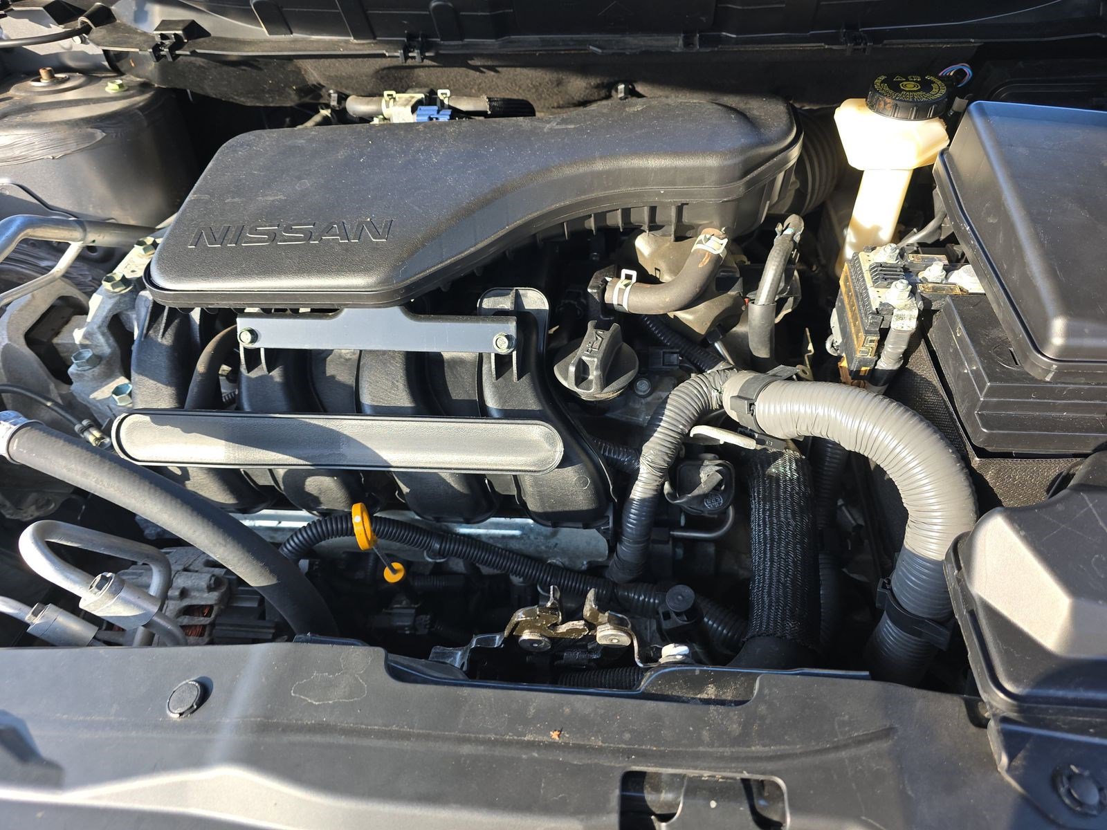 Used 2021 Nissan Rogue Sport S image 14