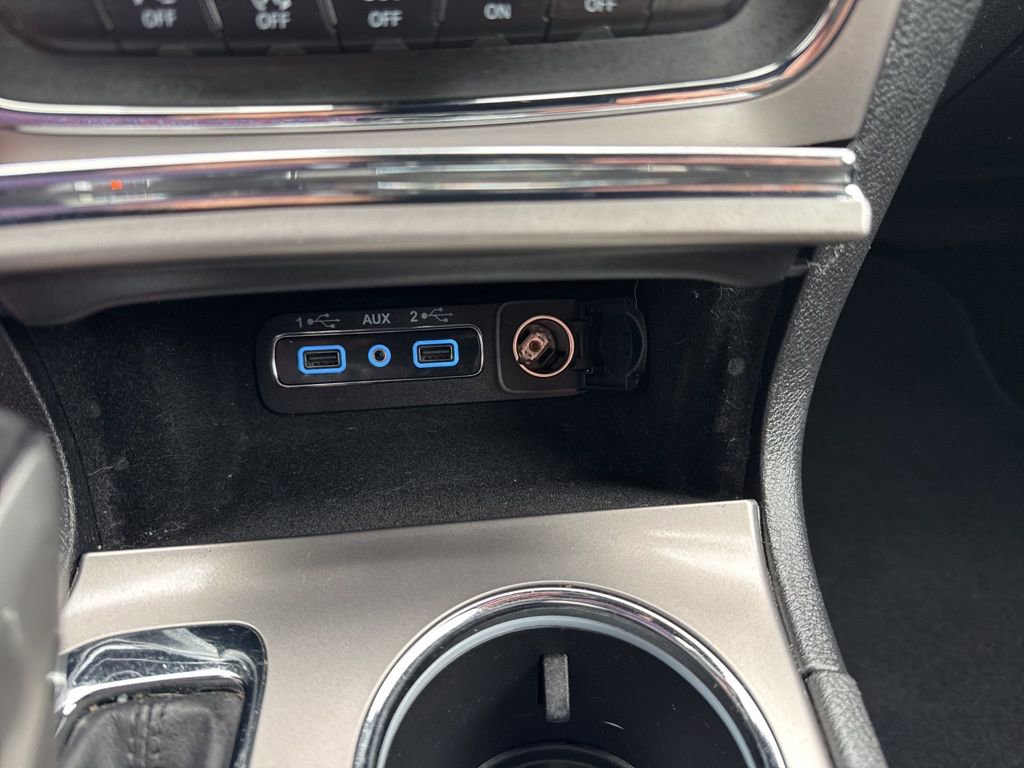 Used 2021 Jeep Grand Cherokee Laredo image 26