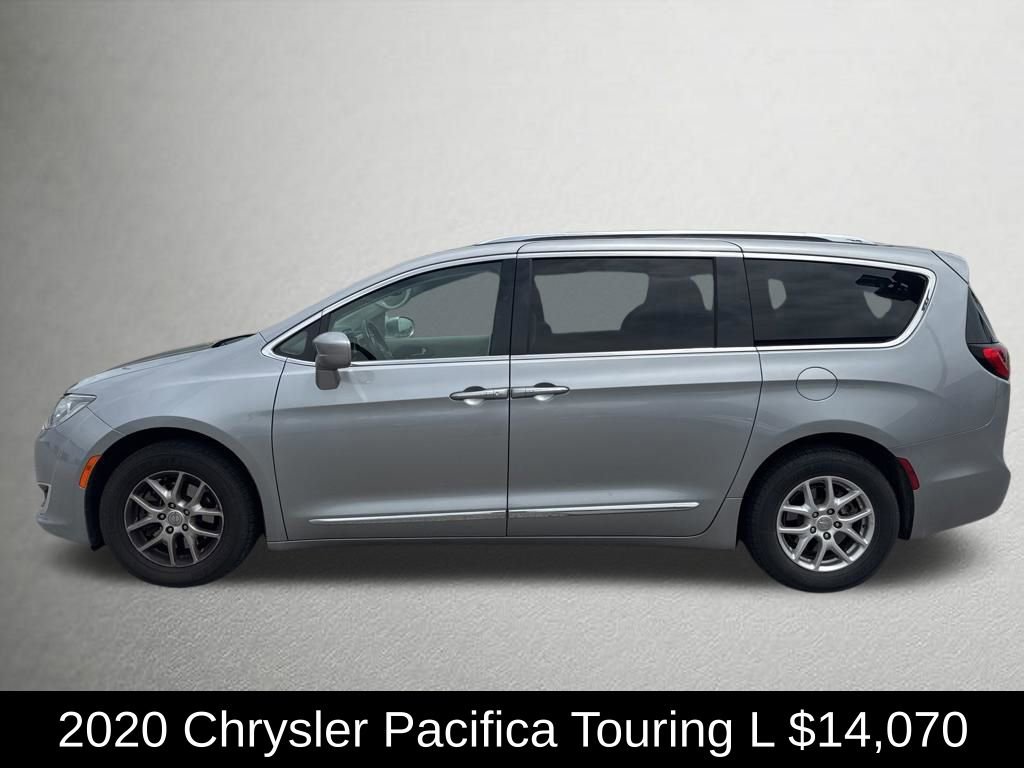 Used 2020 Chrysler Pacifica Touring-L FWD image 6