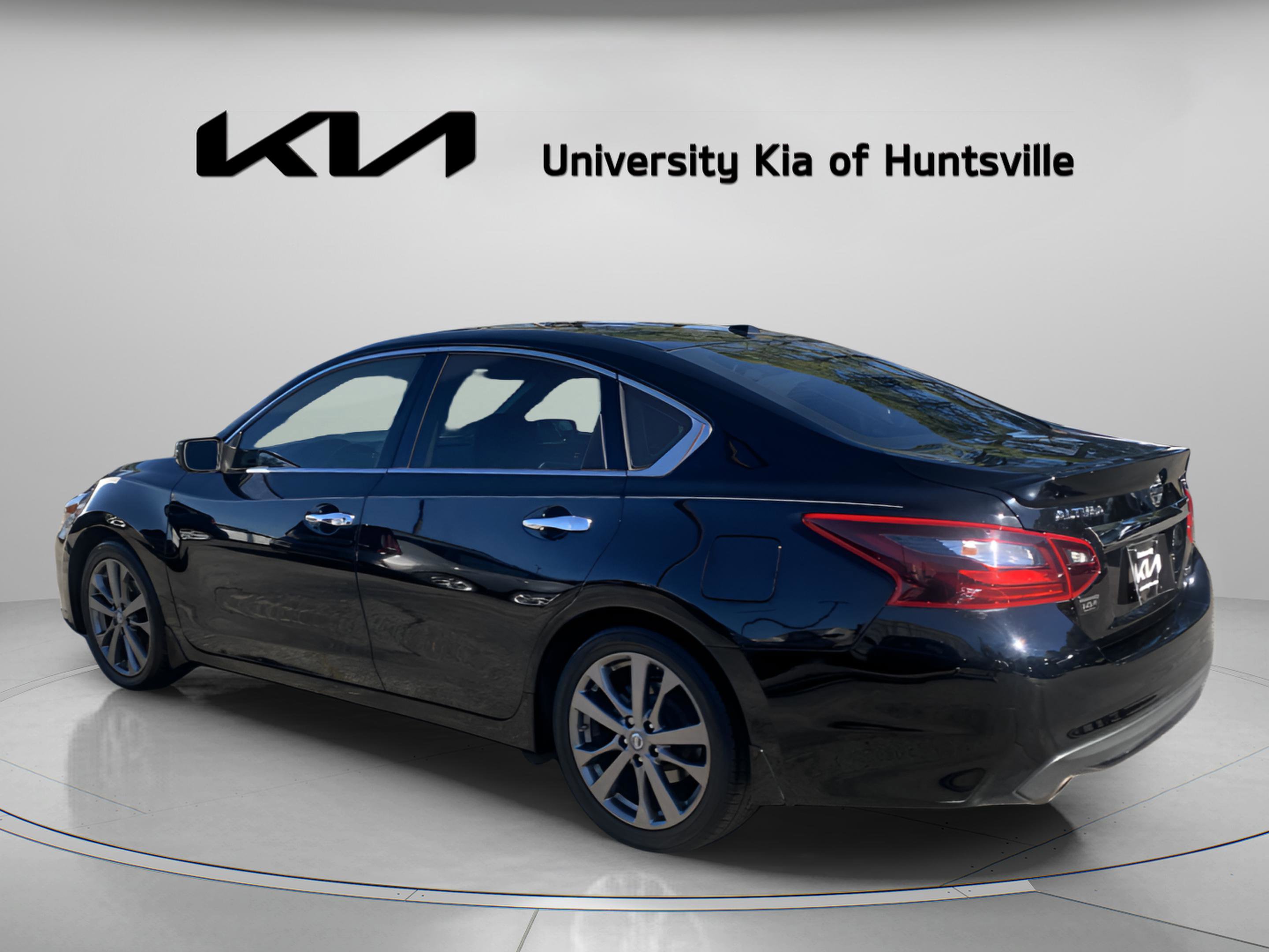 Used 2018 Nissan Altima 2.5 SR w/ SR Special Edition image 5