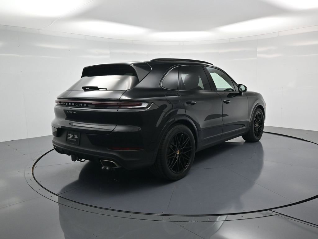 Certified 2024 Porsche Cayenne image 30