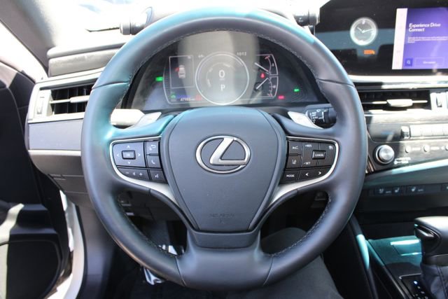Certified 2024 Lexus ES 300h w/ Premium Package image 16