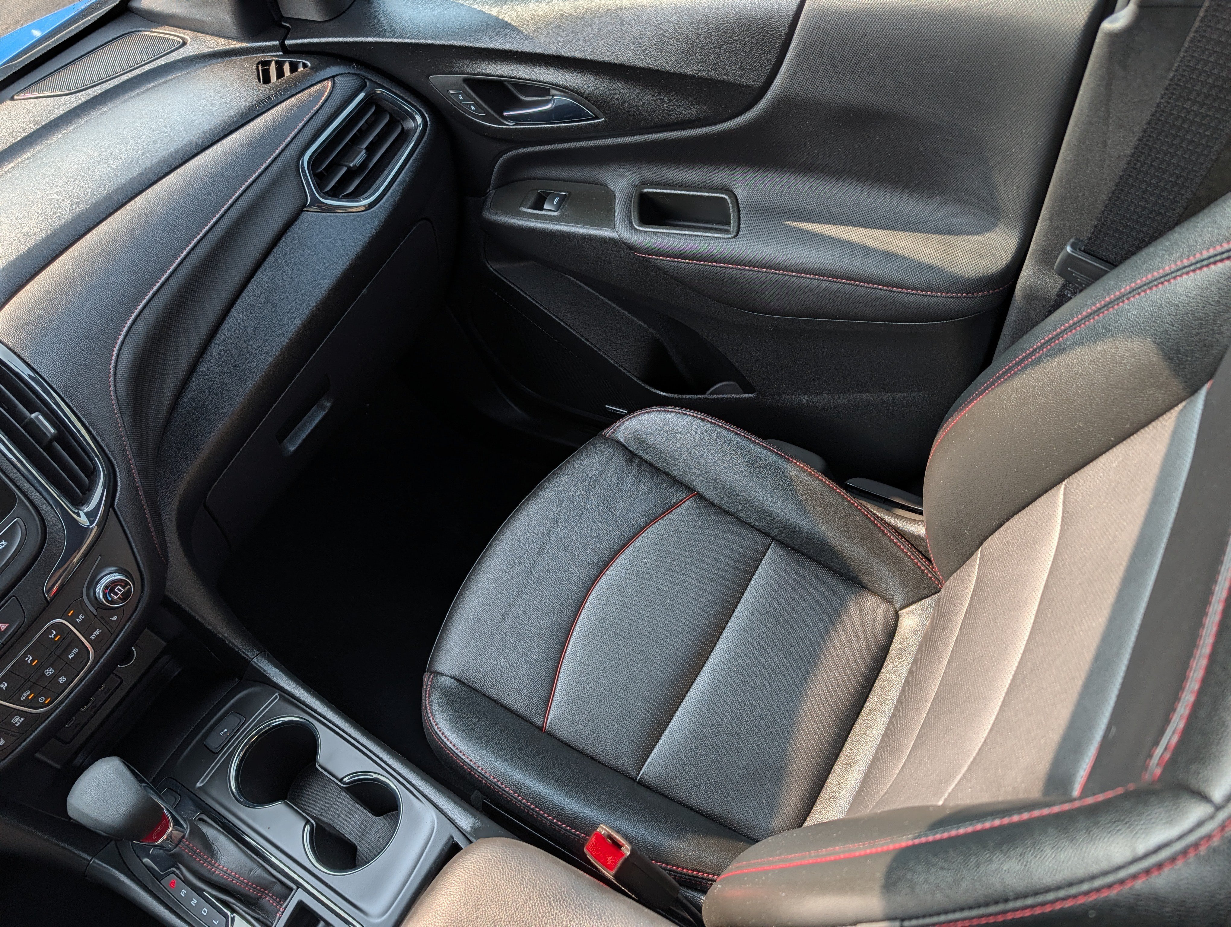 Used 2024 Chevrolet Equinox RS w/ RS Leather Package AWD/4WD image 11