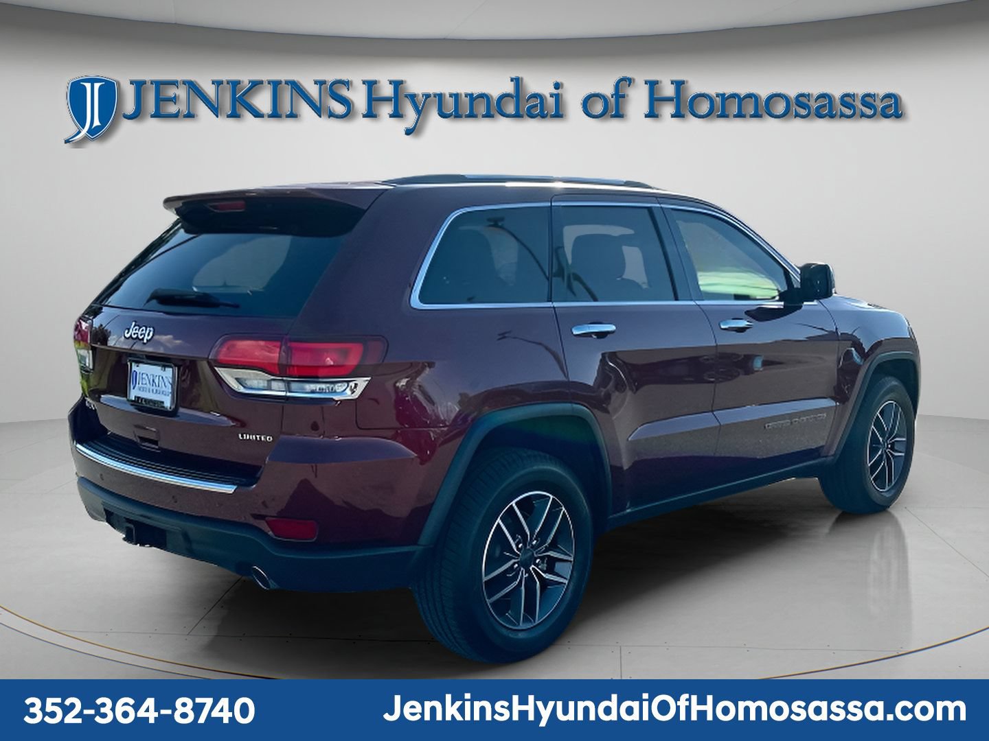 Used 2021 Jeep Grand Cherokee Limited AWD/4WD image 2