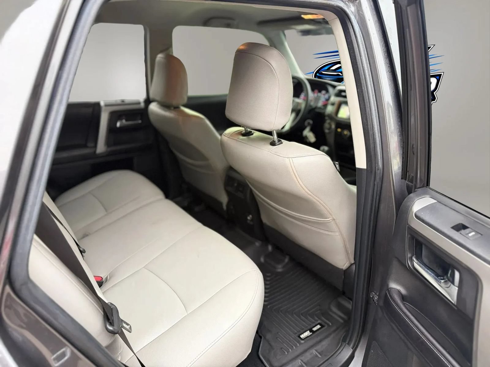 Used 2016 Toyota 4Runner SR5 RWD image 17