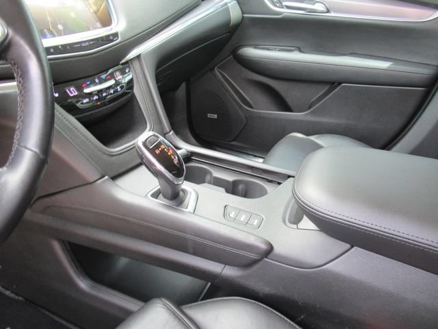 Used 2018 Cadillac XT5 Luxury w/ Driver Awareness Package AWD/4WD image 15