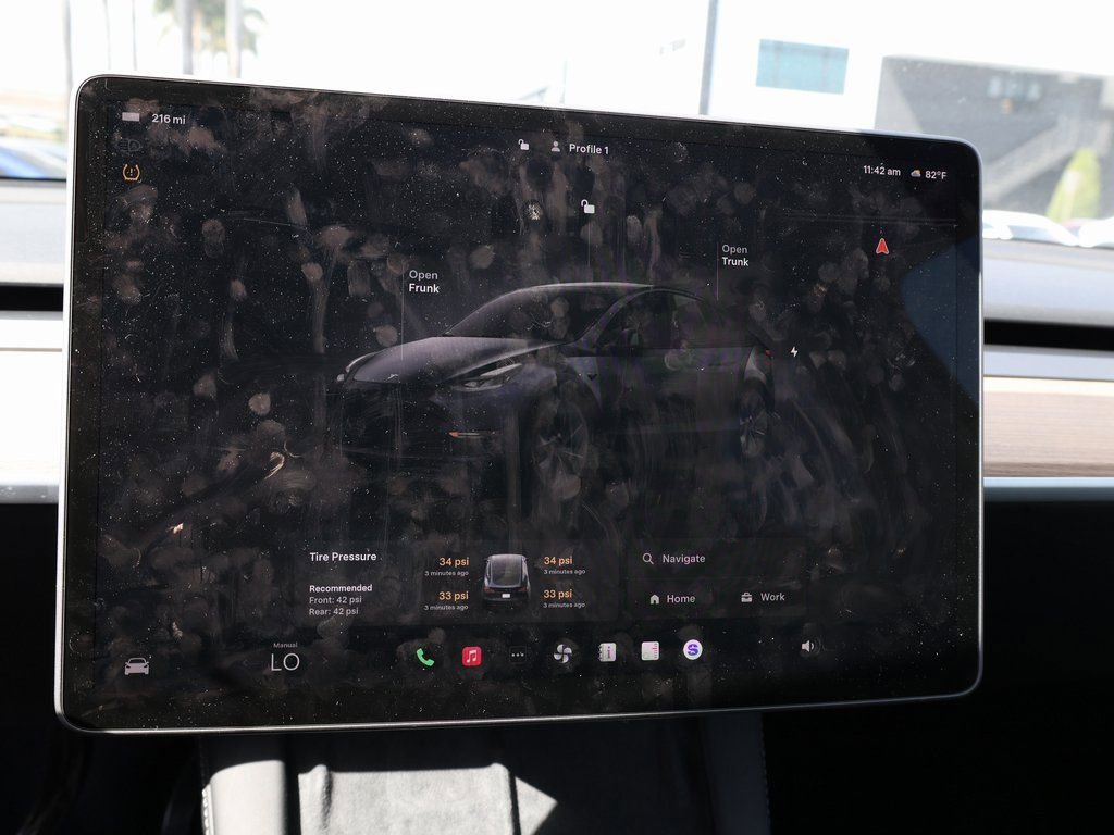 Used 2025 Tesla Model Y Long Range image 30