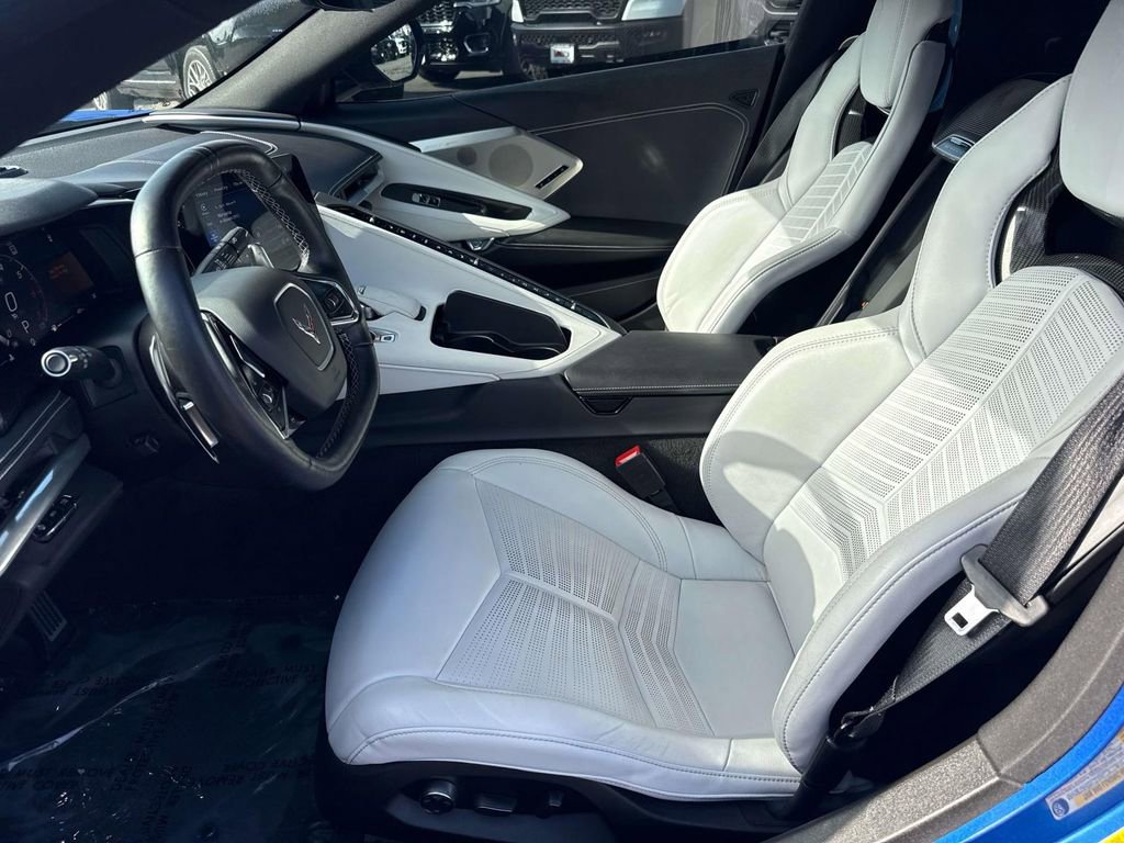 Used 2022 Chevrolet Corvette Stingray Preferred Cpe w/ Z51 Performance Package image 8