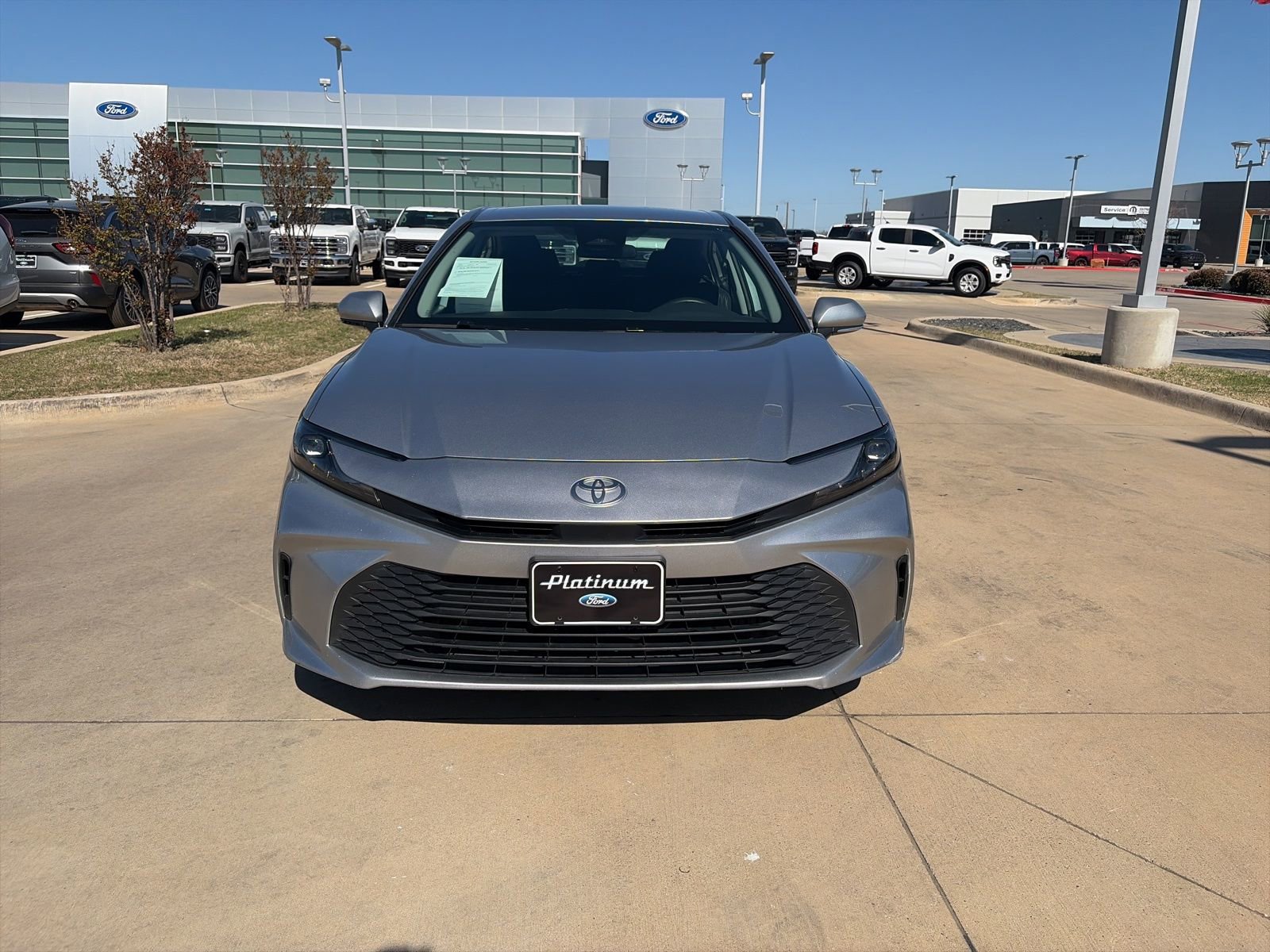 Used 2025 Toyota Camry LE FWD image 8