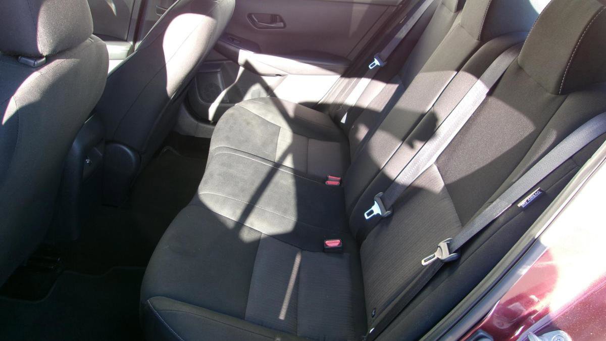 Used 2024 Nissan Sentra SV FWD image 10