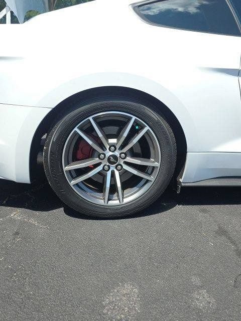 Used 2017 Ford Mustang GT RWD image 14