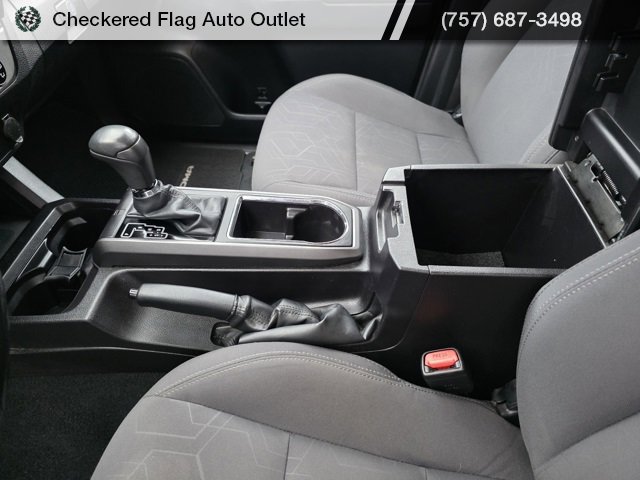 Used 2016 Toyota Tacoma TRD Sport image 35