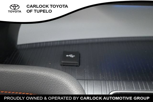 Used 2024 Toyota Sienna XSE FWD image 35