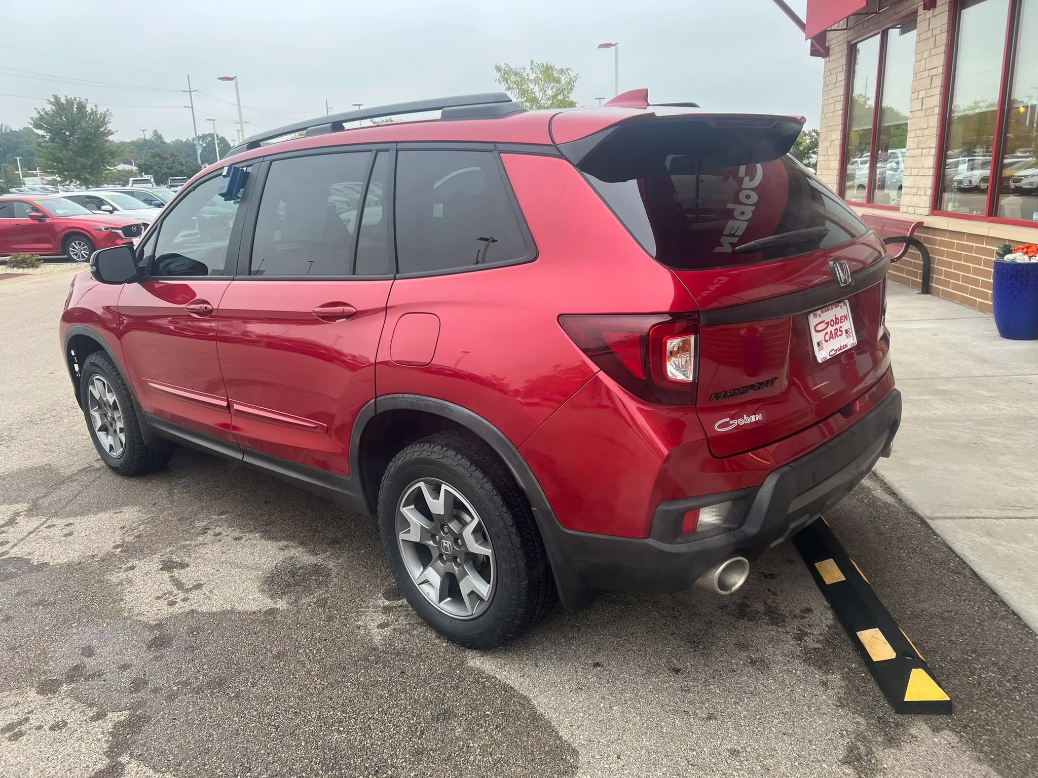 Used 2023 Honda Passport TrailSport image 5