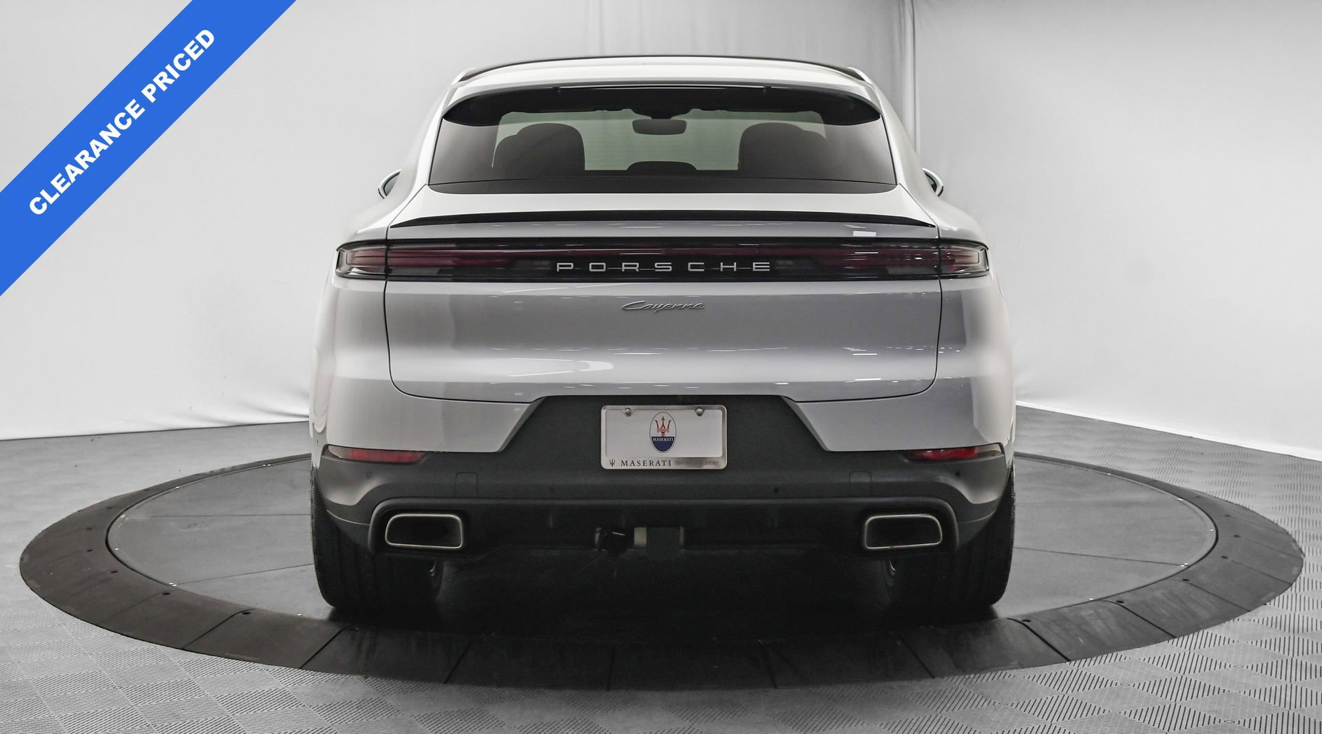 Used 2024 Porsche Cayenne Coupe image 6