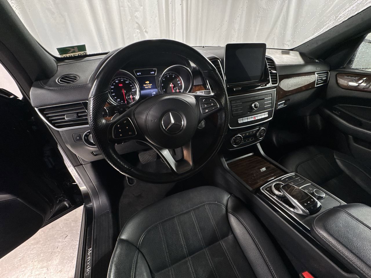Used 2019 Mercedes-Benz GLS 450 4MATIC image 4