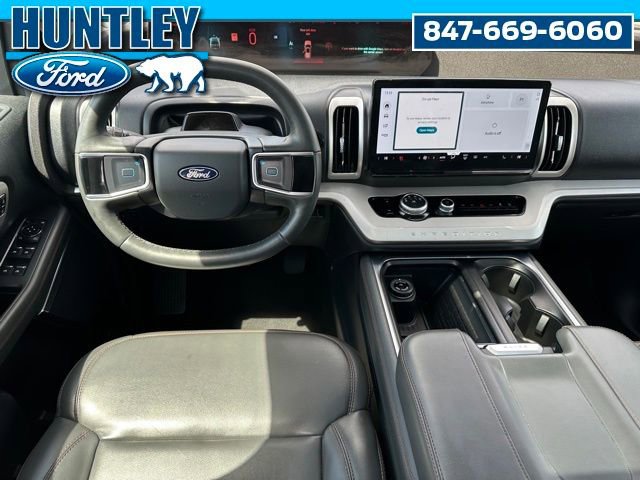 Used 2025 Ford Expedition Active AWD/4WD image 22