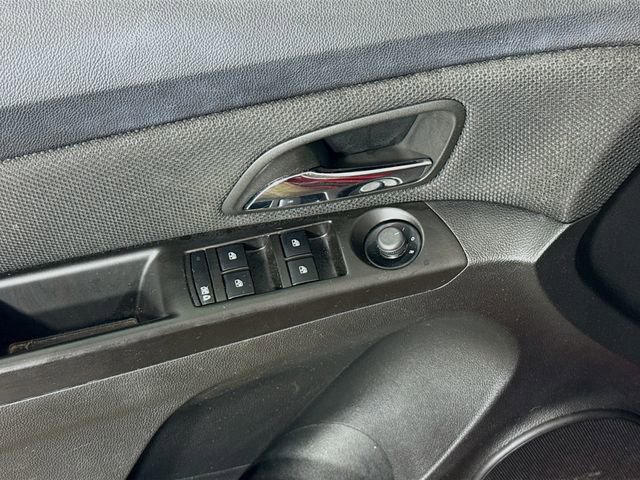 Used 2012 Chevrolet Cruze LT image 18