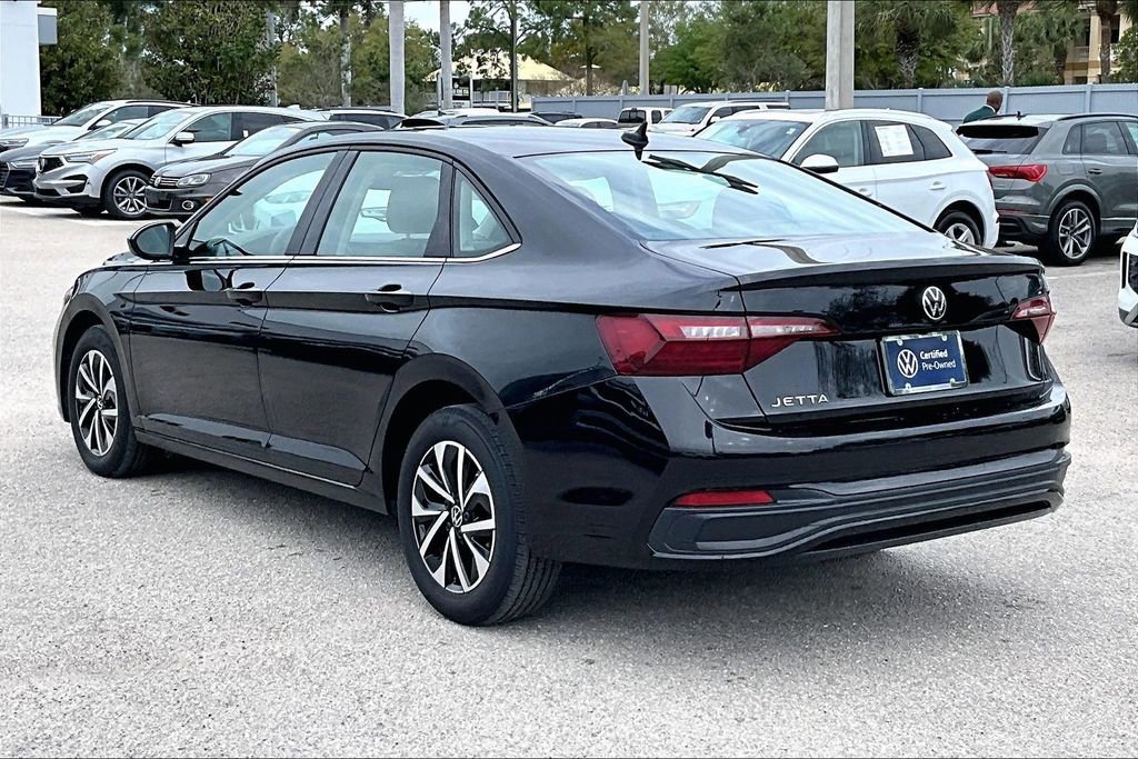 Certified 2024 Volkswagen Jetta S image 7