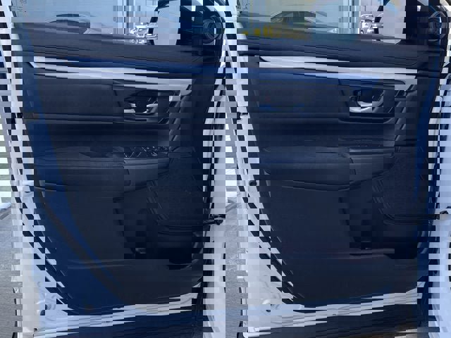 Used 2021 Honda CR-V Special Edition image 9