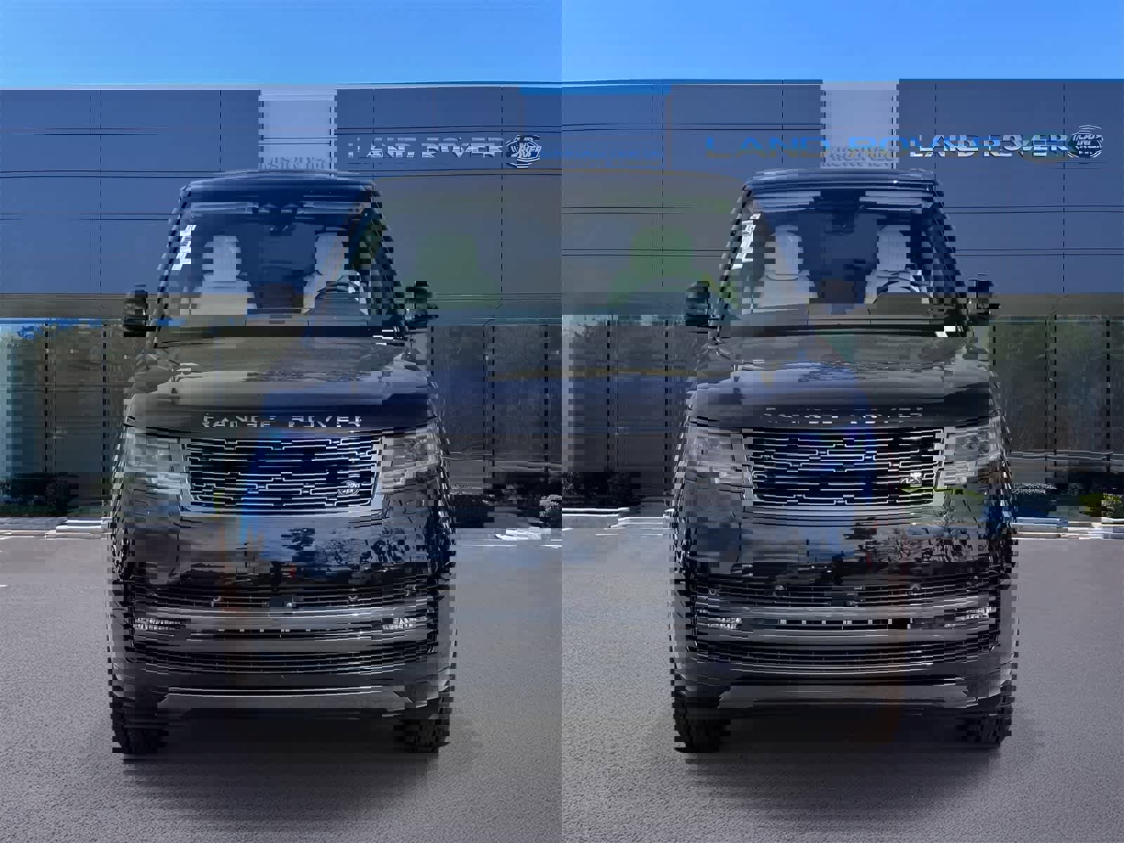 New 2026 Land Rover Range Rover SE image 2