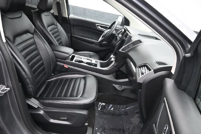 Used 2024 Ford Edge SEL AWD/4WD image 8