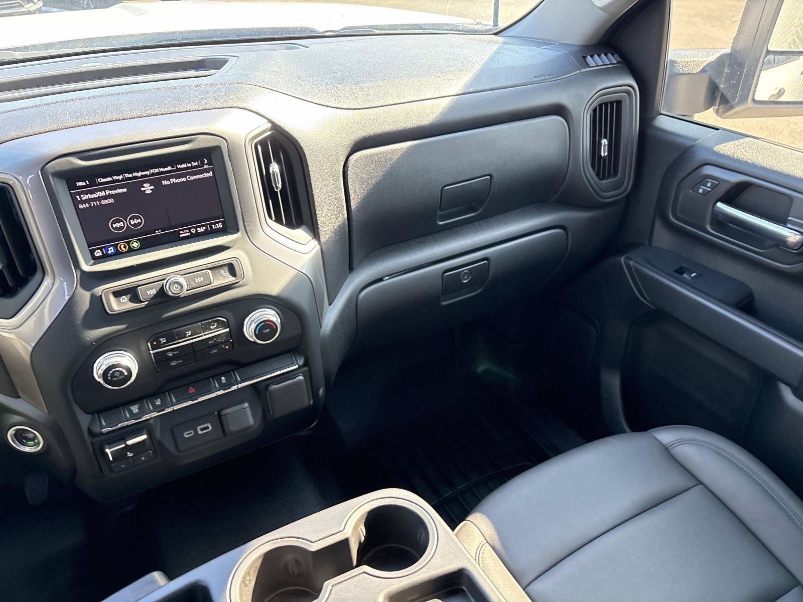 Used 2024 GMC Sierra 3500 Pro w/ Convenience Package image 26