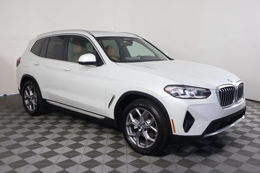 Certified 2023 BMW X3 sDrive30i w/ Premium Package RWD image 3