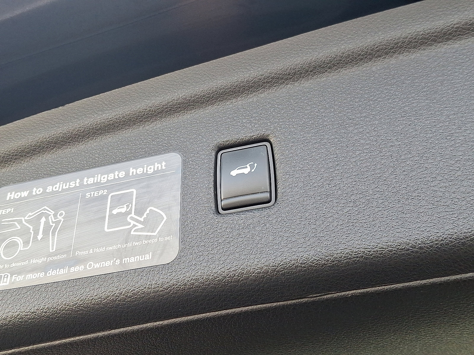 Used 2019 INFINITI QX50 Essential w/ Premium Heat Package image 28