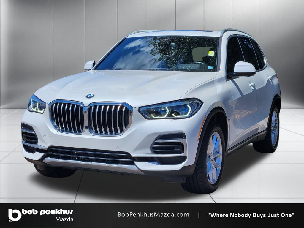 Used 2022 BMW X5 xDrive40i w/ Executive Package AWD/4WD image 23