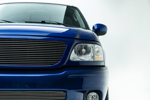 Used 2003 Ford F150 Lightning RWD image 7