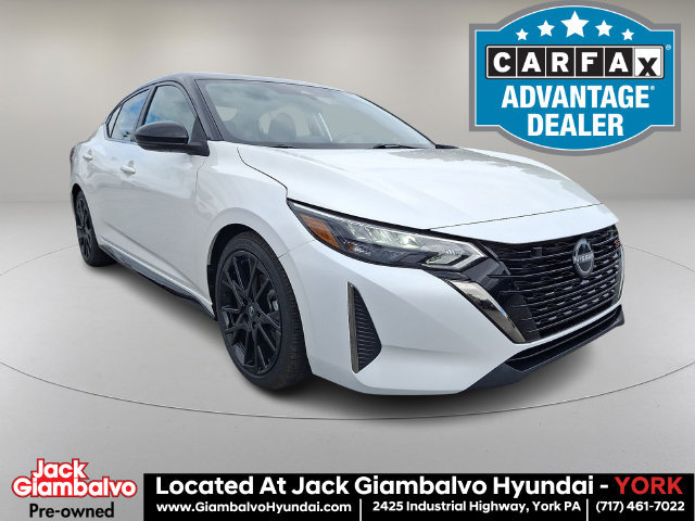 Used 2025 Nissan Sentra SR FWD image 1