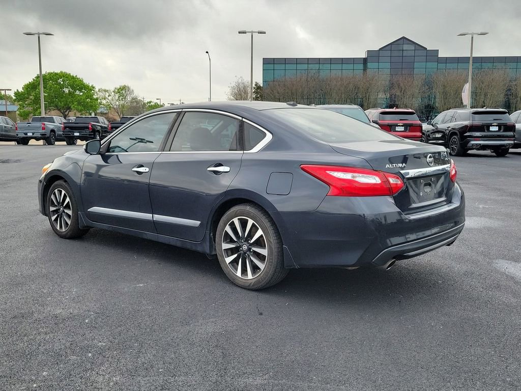 Used 2017 Nissan Altima 2.5 SL image 4