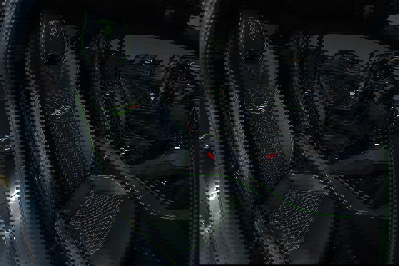 Used 2020 Lamborghini Huracan EVO image 29