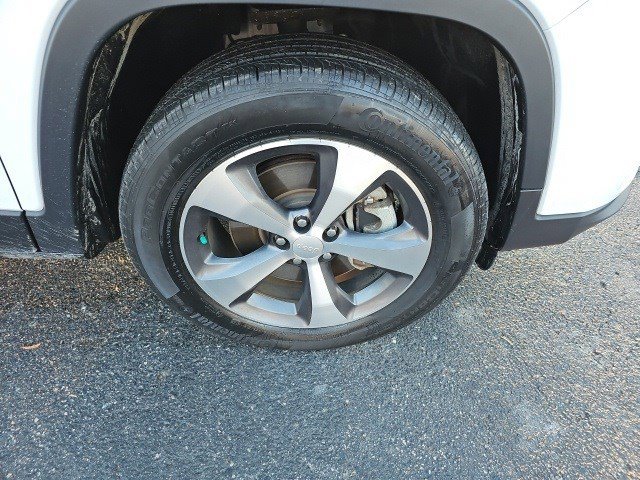 Used 2022 Jeep Cherokee Limited image 10