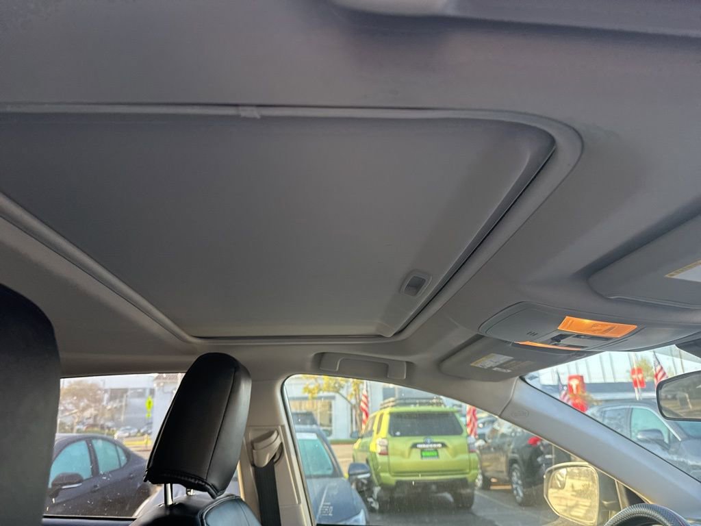 Used 2018 Toyota RAV4 XLE w/ Carpet Mat Package image 15