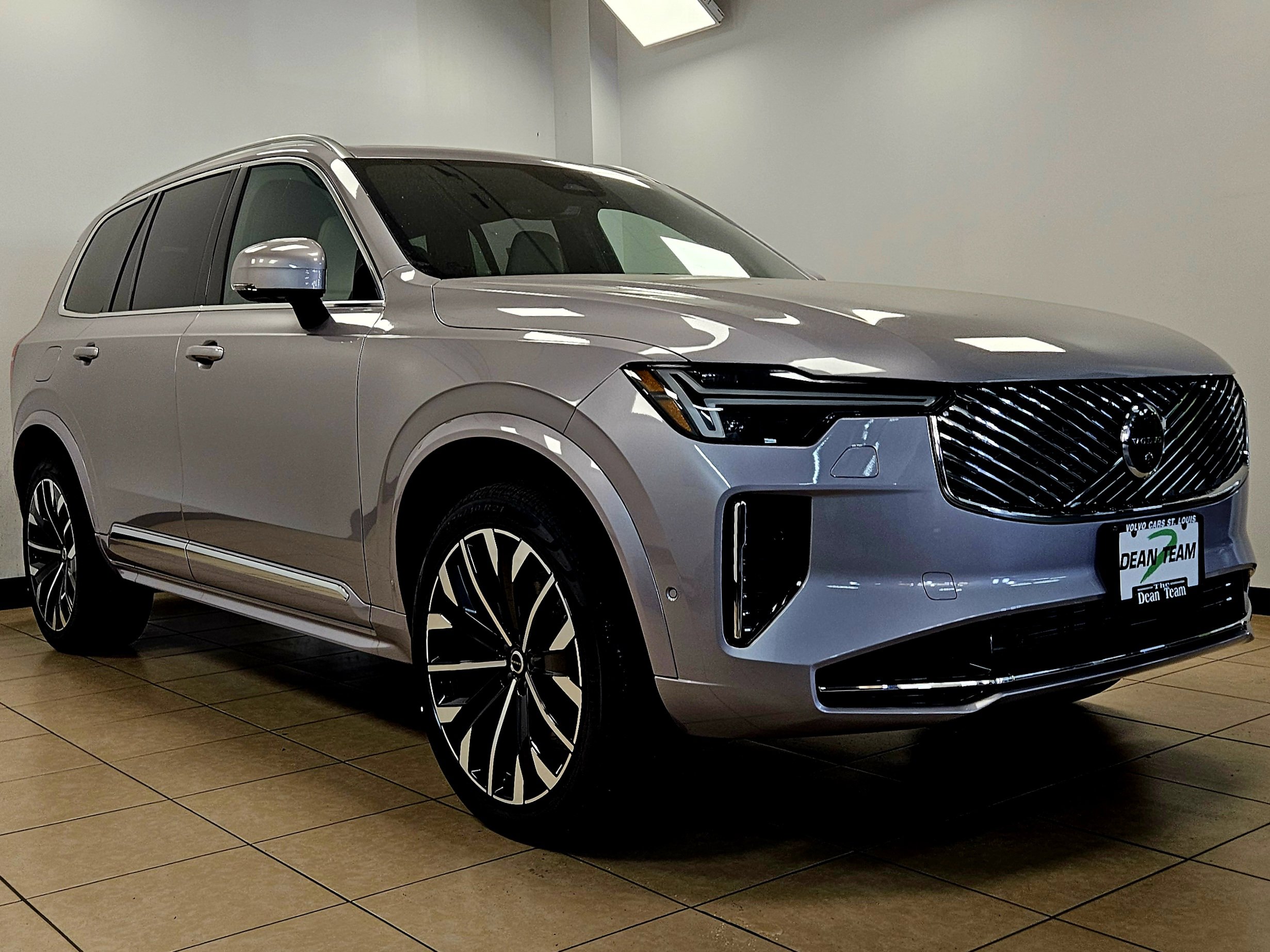 New 2026 Volvo XC90 B6 Plus w/ Protection Package Premier image 3