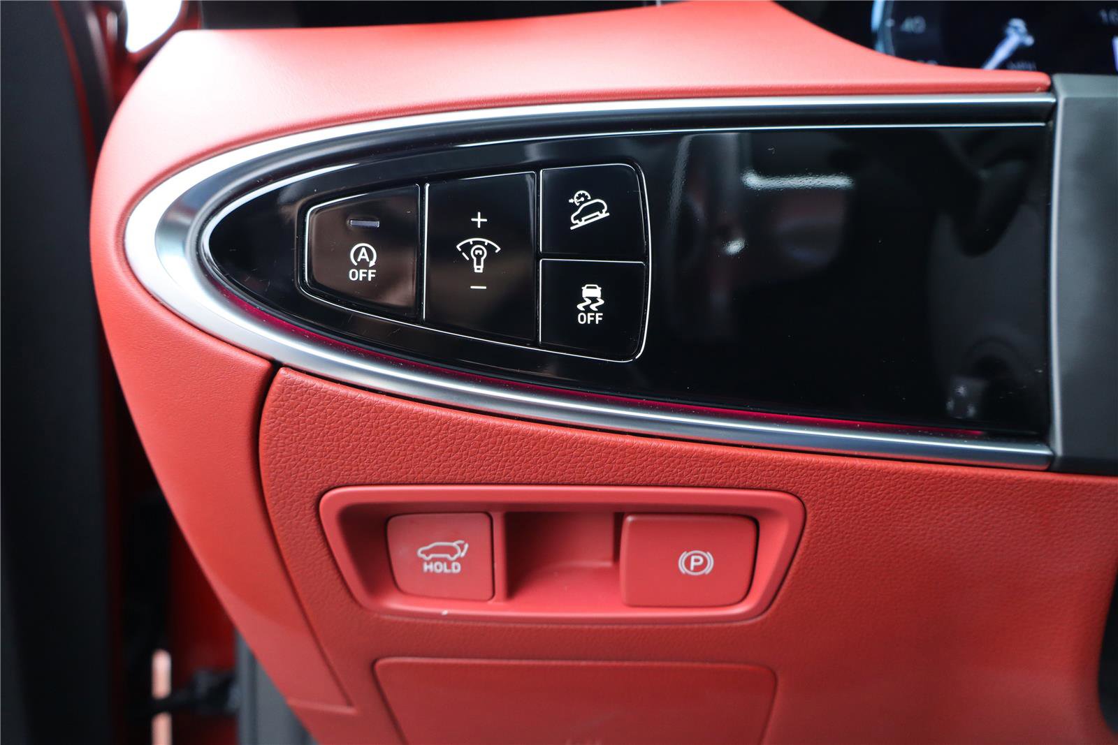 Used 2023 Genesis GV70 2.5T w/ Sport Prestige Package image 16