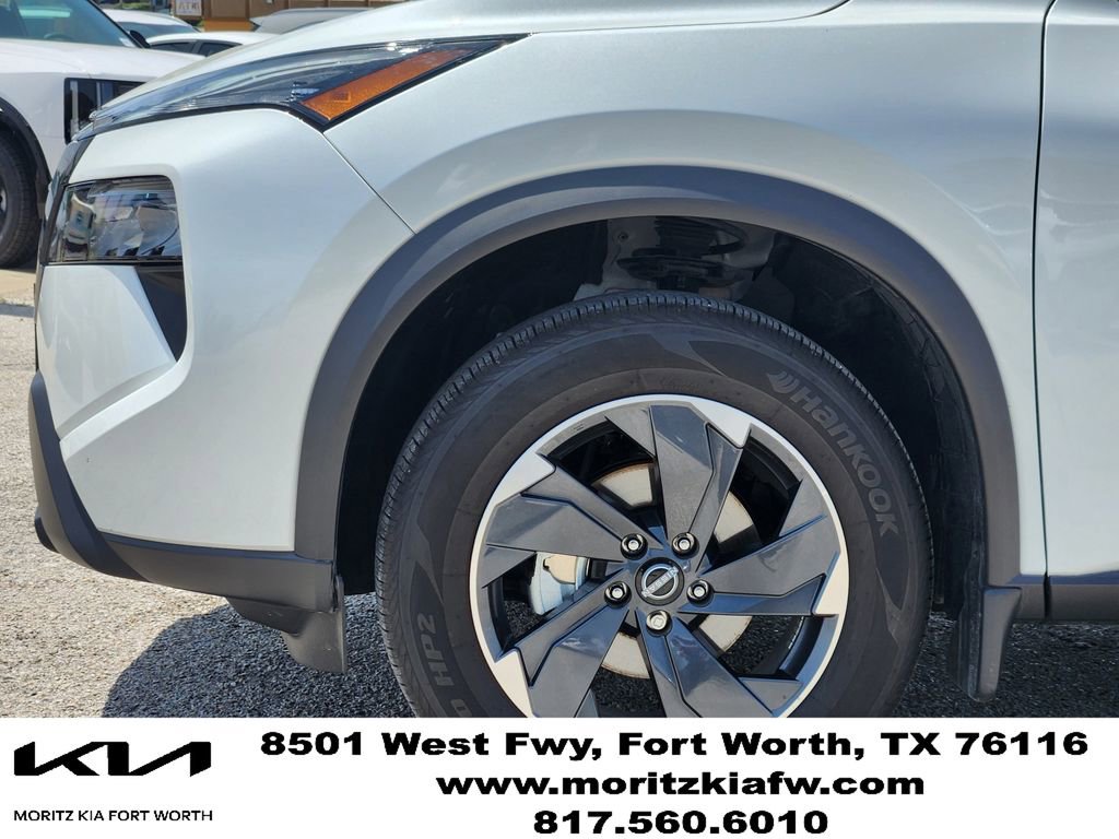 Used 2026 Nissan Rogue SV w/ Cold Weather Package AWD/4WD image 8