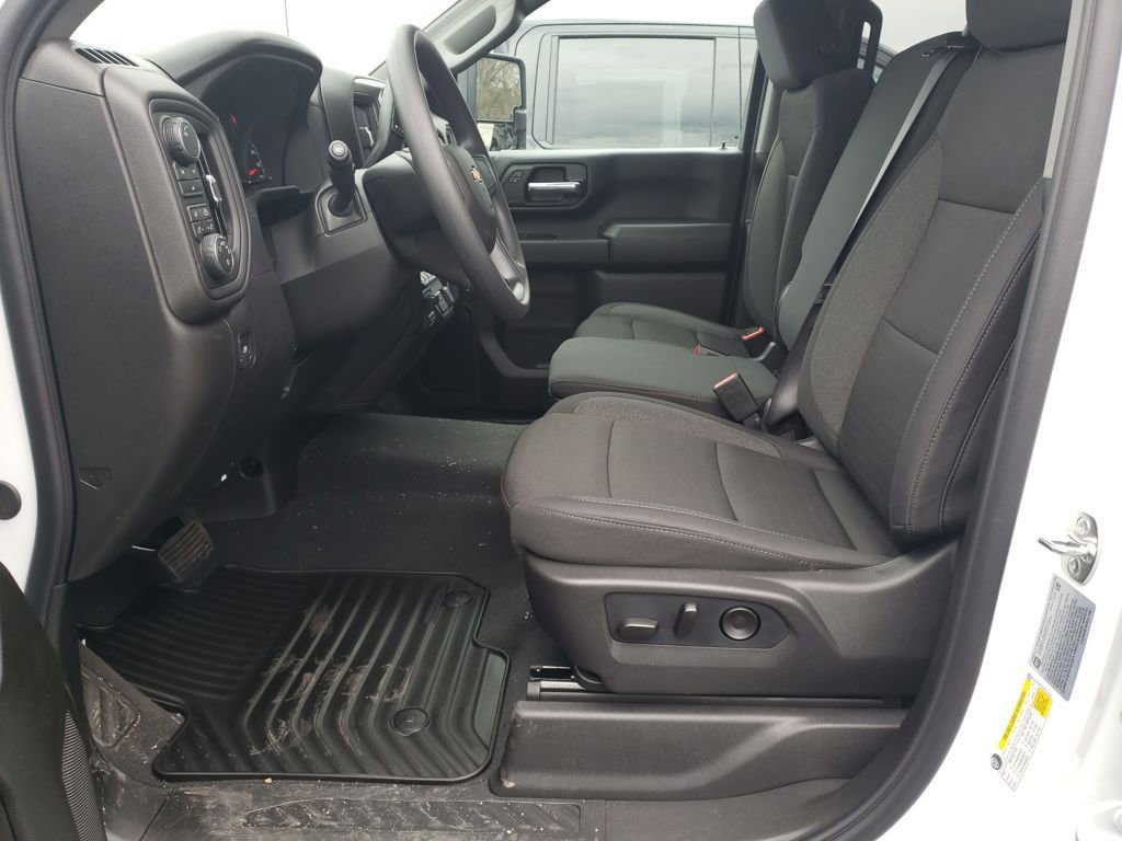 New 2026 Chevrolet Silverado 2500 Custom w/ Custom Value Package image 8