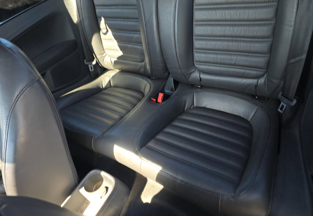 Used 2012 Volkswagen Beetle 2.0T image 16